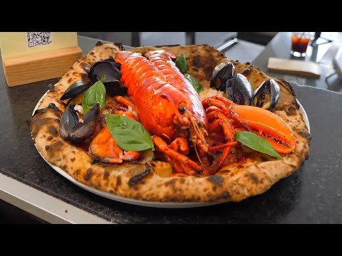 랍스터 한마리가 통으로 들어가는 랍스터 피자 / lobster pizza 39,000KRW - korean food