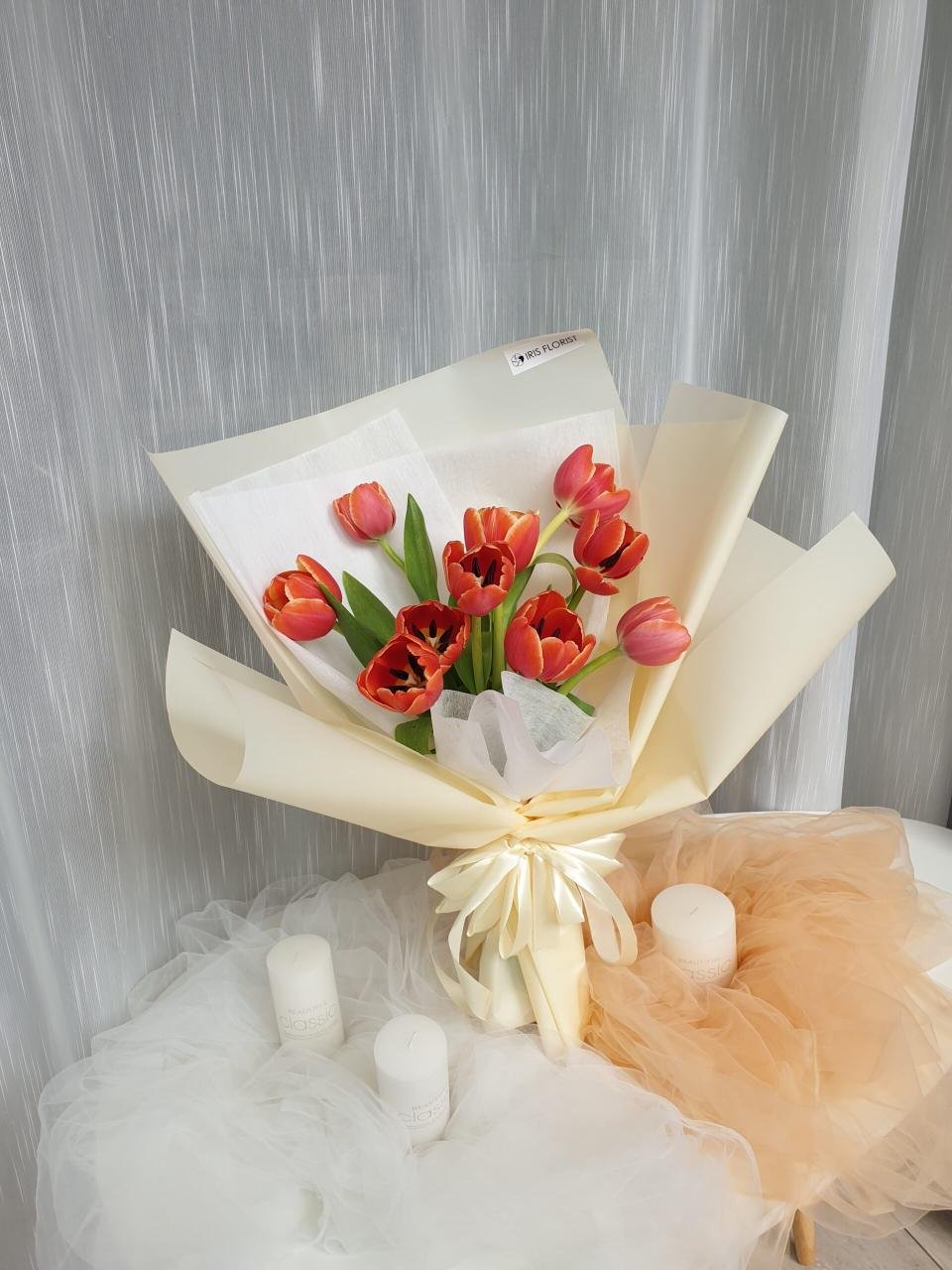 Bó Hoa Tulip - Iris Florist