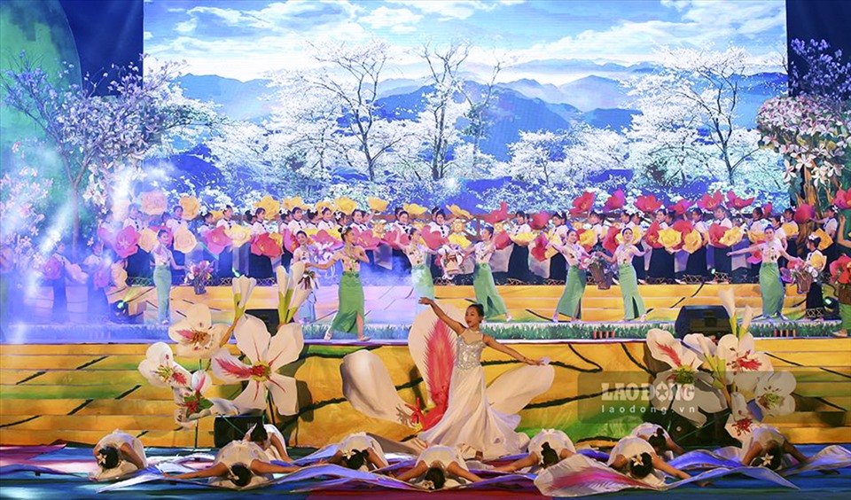 Lễ hội Hoa Ban Điện Biên từ góc nhìn văn hóa dân tộc Thái Lễ Hội Hoa Ban Điện Biên Từ Góc Nhìn Văn Hóa Dân Tộc Thái