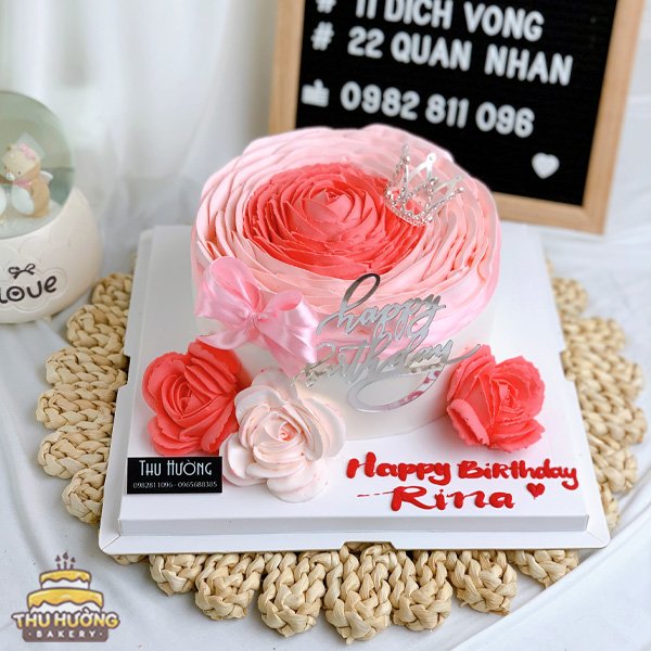 Bánh Sinh Nhật Hoa Hồng Kem Tươi - Thu Hường Bakery