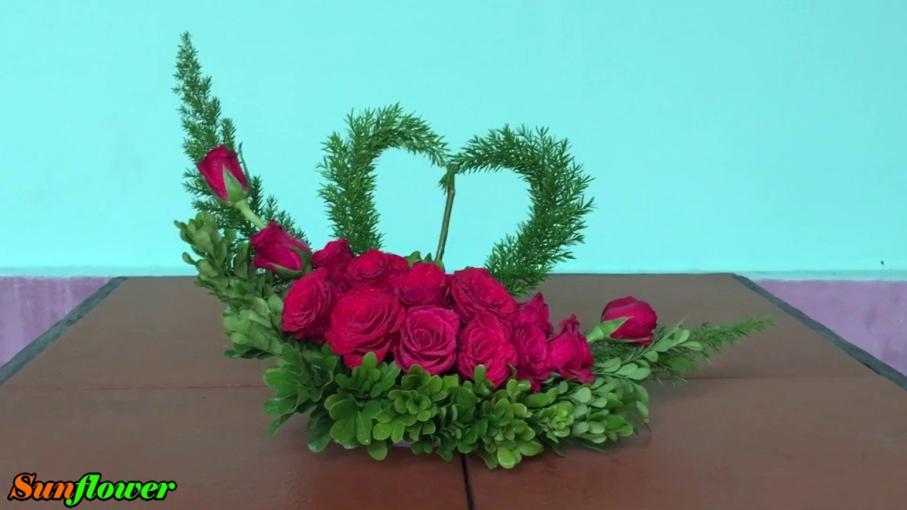 Cắm Hoa Để Bàn Đơn Giản - Hoa Trái Tim #3 - YouTube Cắm Hoa Để Bàn Đơn Giản - Hoa Trái Tim #3 - Youtube